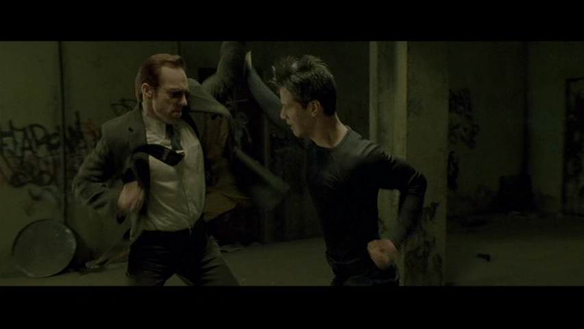  Neo and Agent Smith subway fight